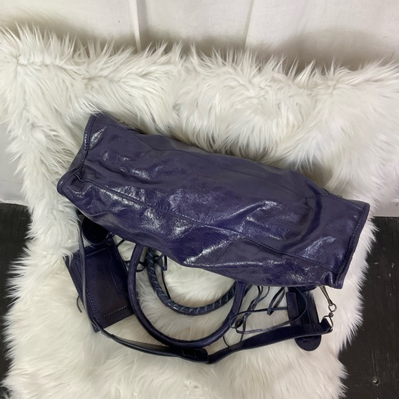 Lush Women's Purple Two Way Shoulder Bag With Card Holder - Picture 14 of 17